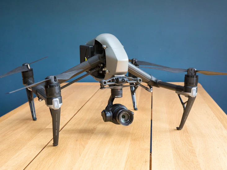 Dji inpsire 2 - x5s - raw/pro res, operator + pilot