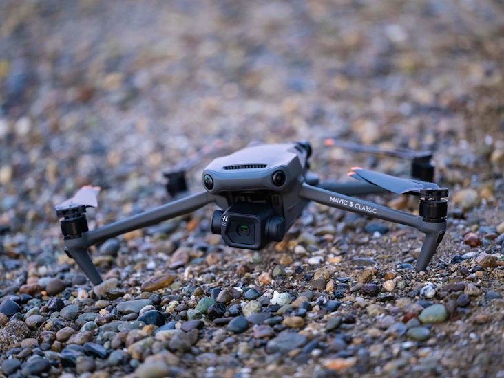 Dji marvic 3 classic + dji rc (5.5-inch hd display) + fly more kit