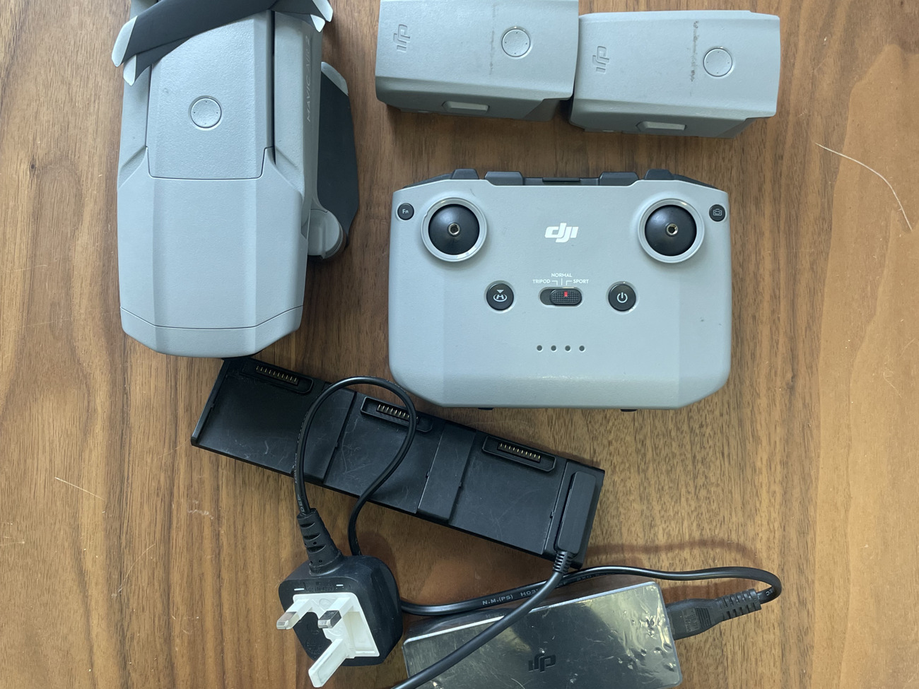 Dji mavic air 2 fly combo