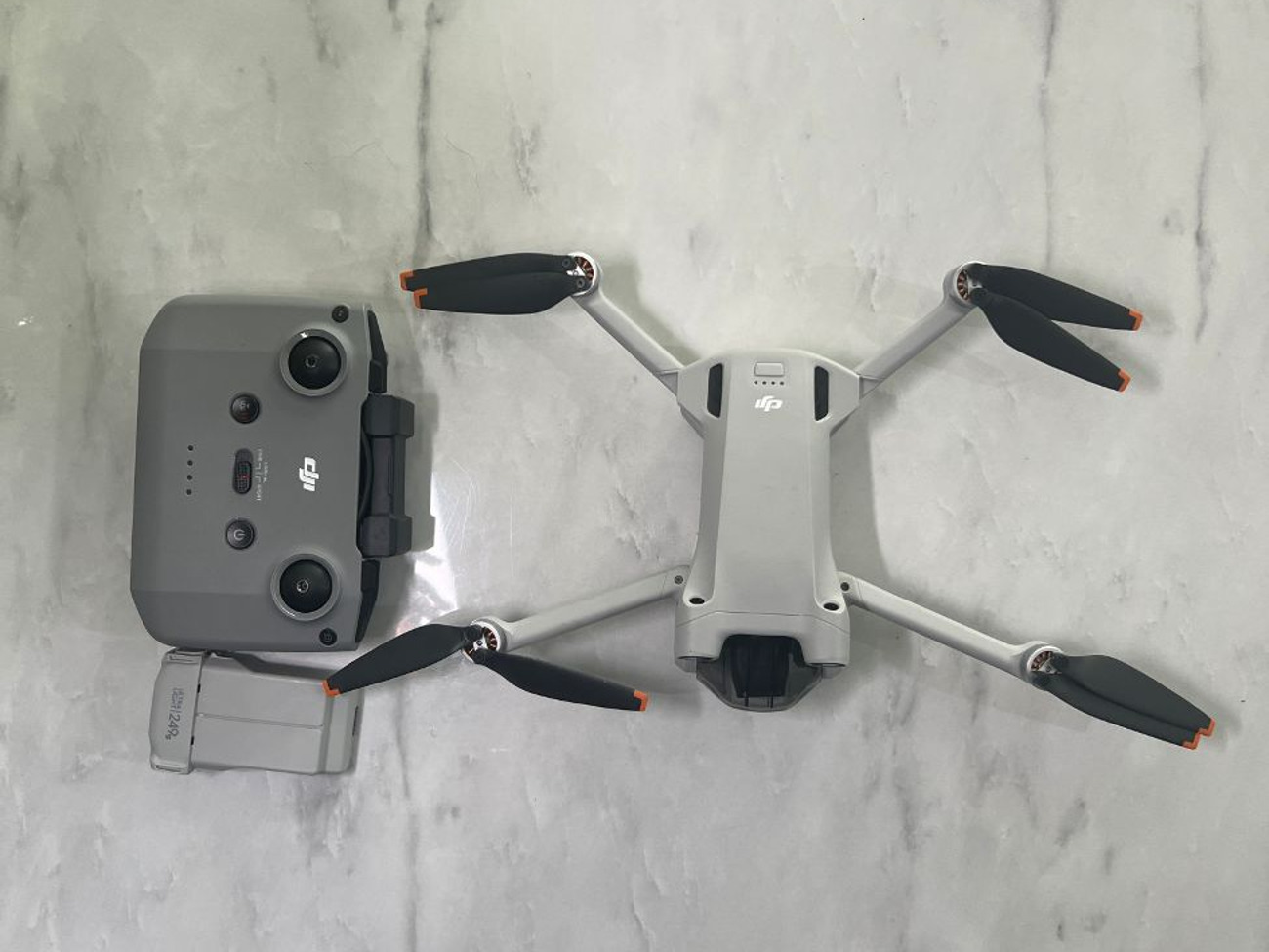 Dji mavic mini 3 pro with 2x battery and controller