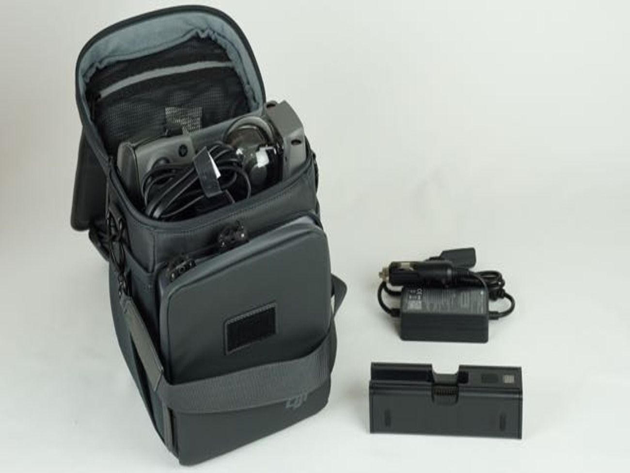 Dji mavic pro 2 zoom fly more kit - 1 week min hire