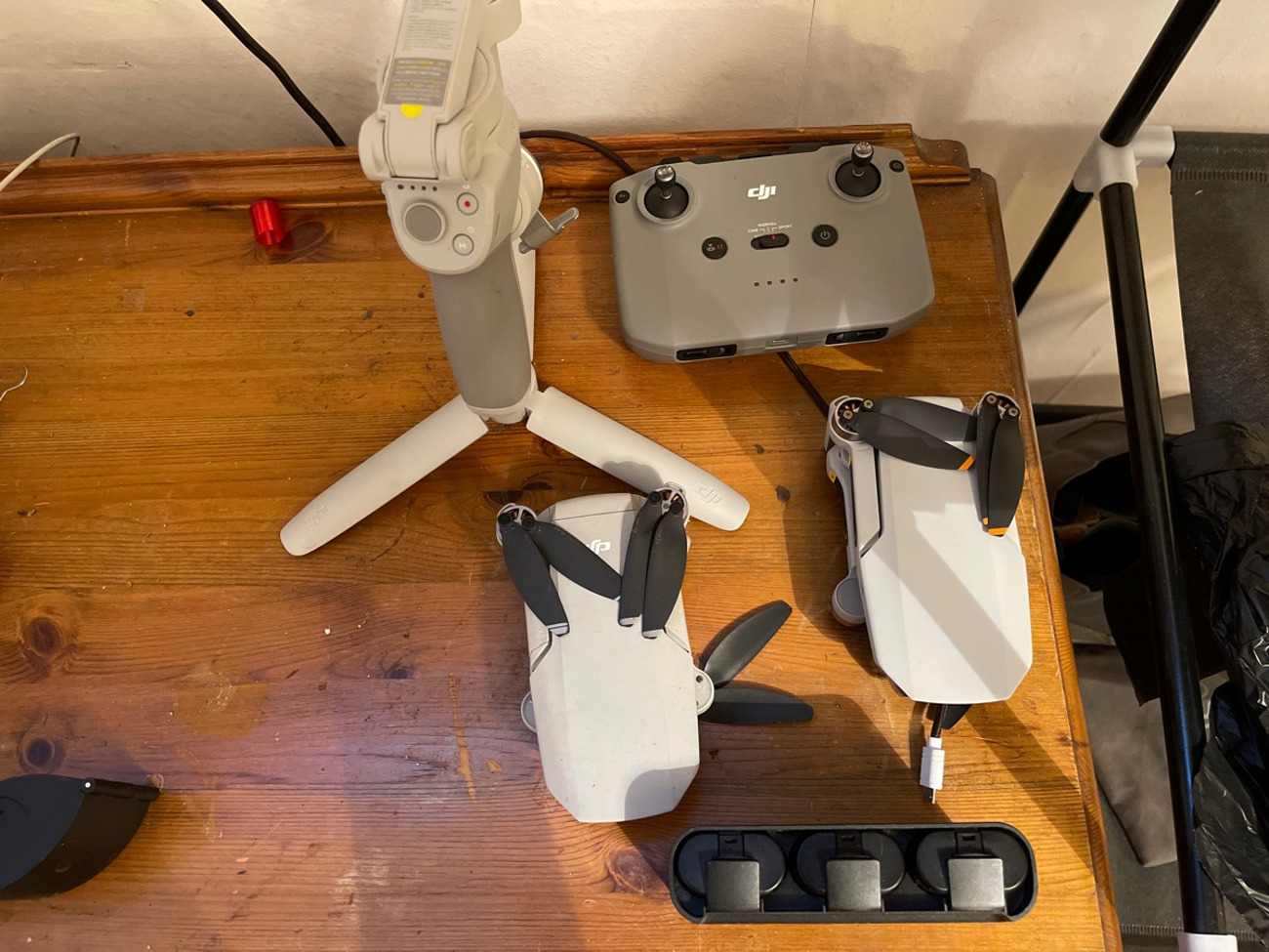 Dji mini 2 4k, dji mavic mini 2.7k,dji om4. 4.5hrs battery 