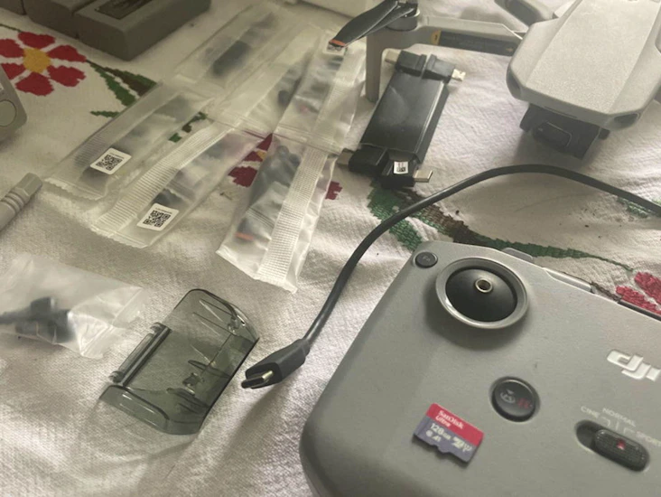 Dji mavric mini 2 drone + combo bundle (eastleigh) (dji mini se 4k)