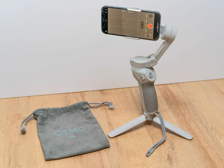 Dji osmo mobile 4 gimbal
