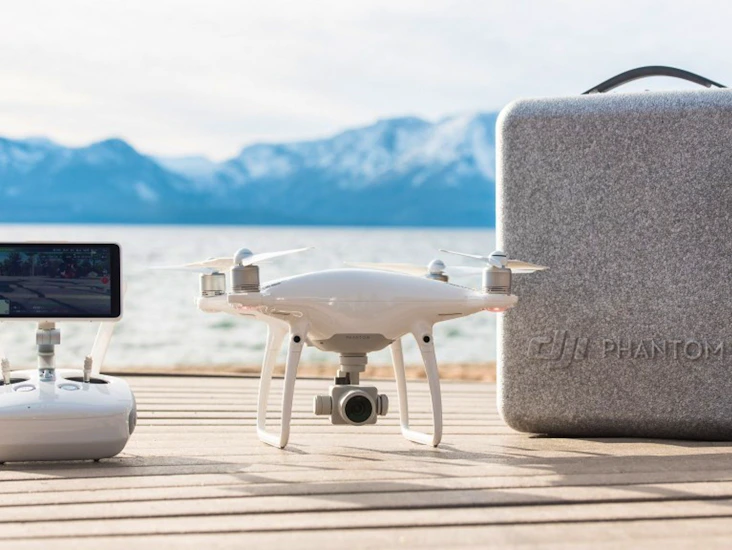 Dji phantom 4 pro plus - 4k drone + 2 batteries + remote