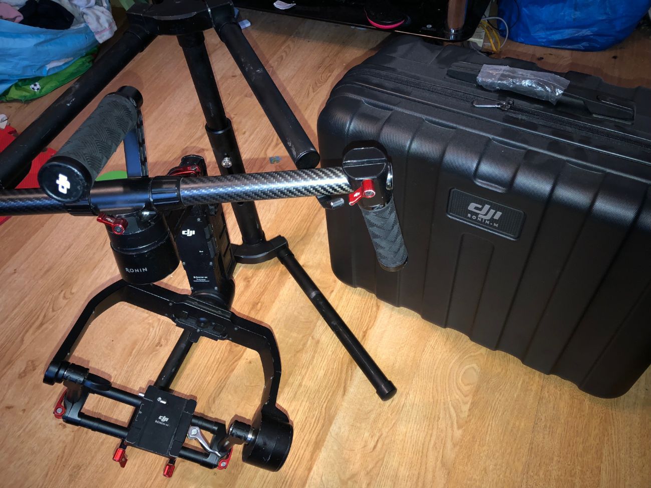 Dji ronin m gimbal/stabiliser + field monitor 7" feelworld f760