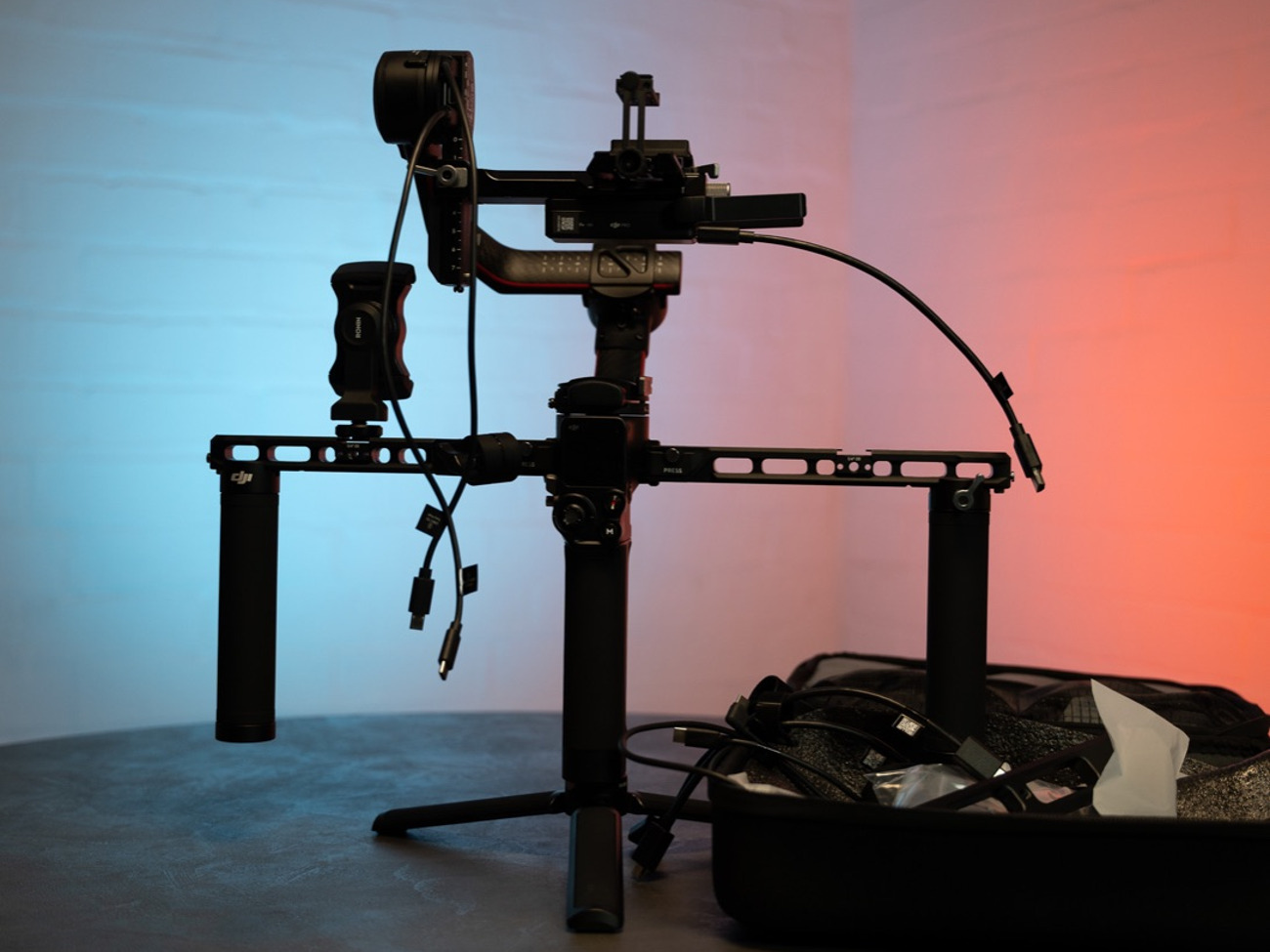 Dji ronin rs2 pro combo with dual handle grips