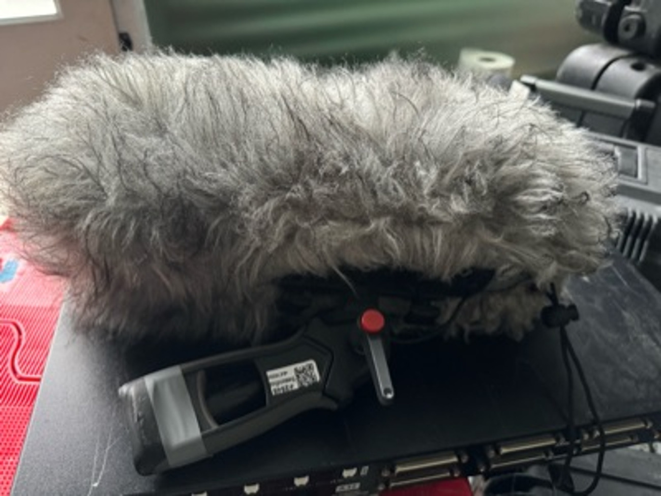 Dpa 4017b microphone in rycote suspension 