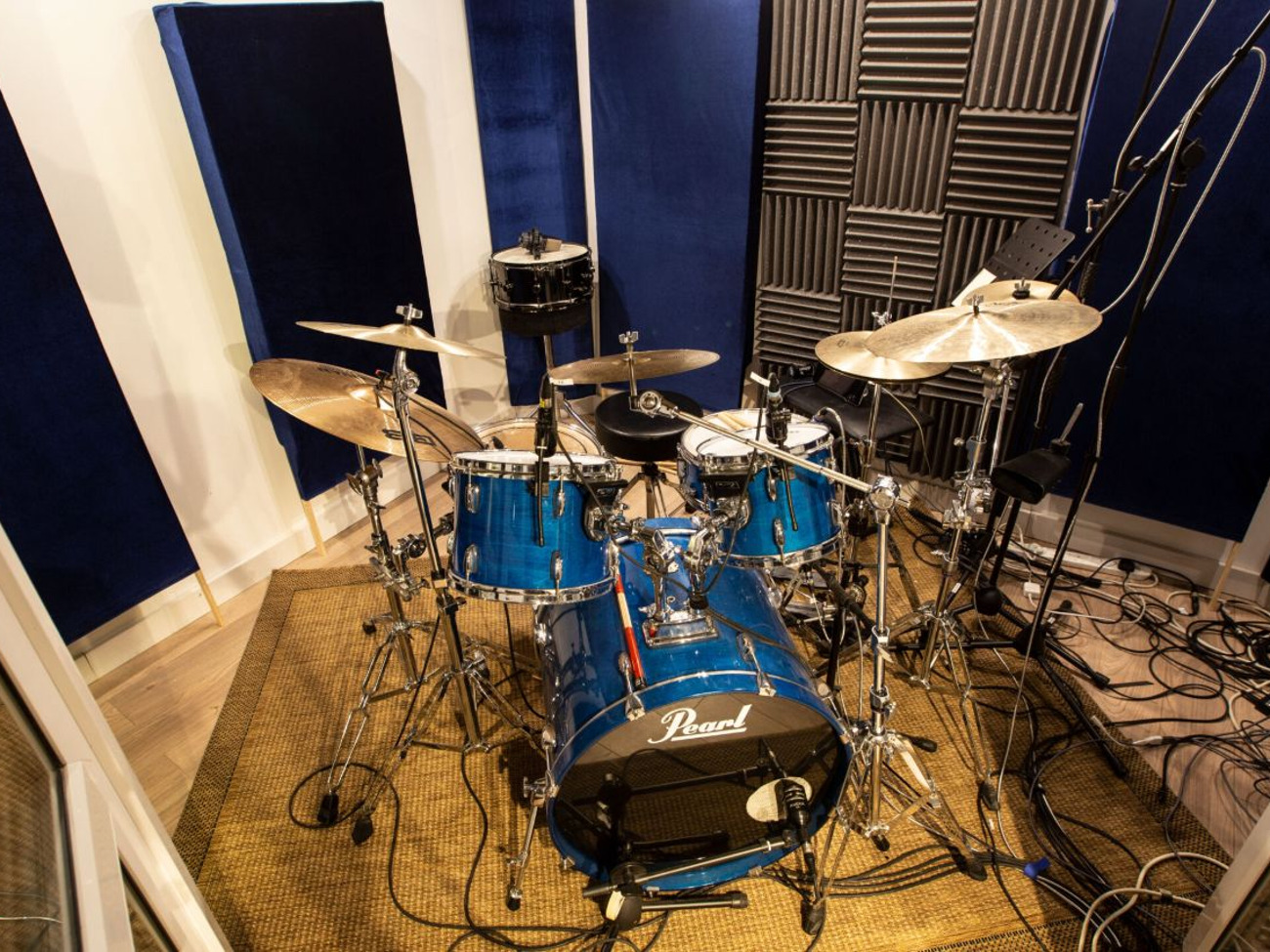 Drum studio for practice and recording