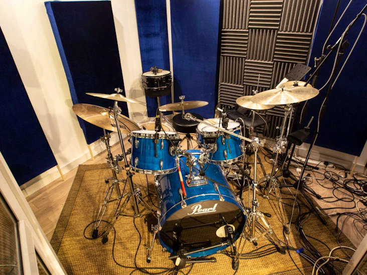 Drum studio for practice and recording