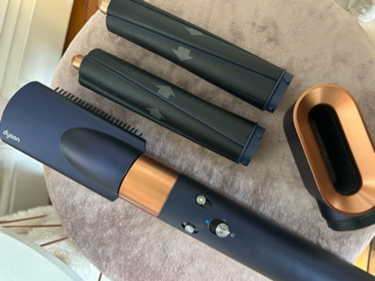 Dyson airwrap styling tool
