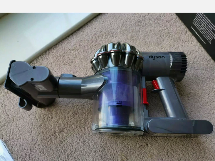 Dyson dc58/v6 handheld hoover
