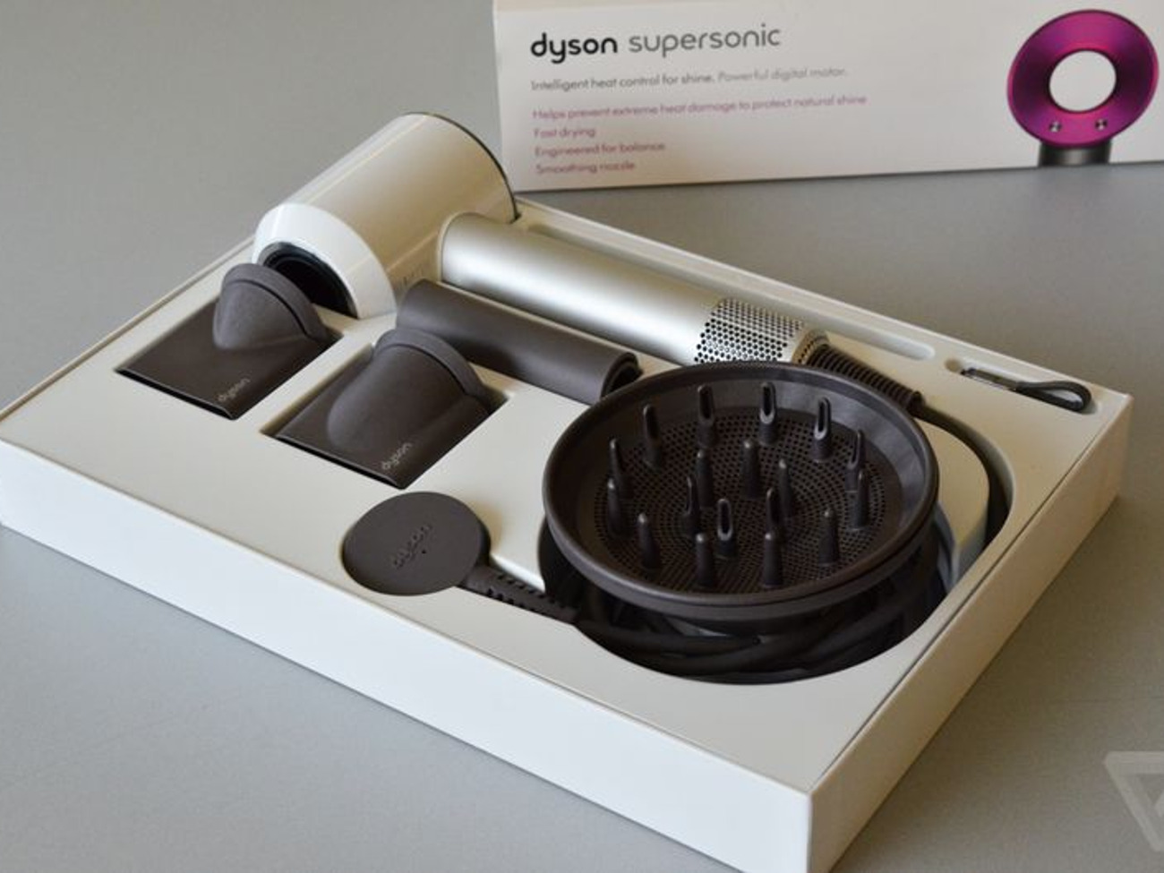 Dyson supersonic hairdryer 
