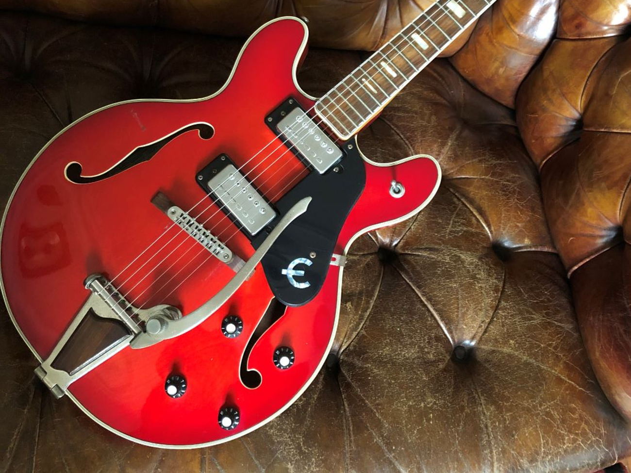 Early 70s epiphone ea-250 thinline semi-acoustic guitar