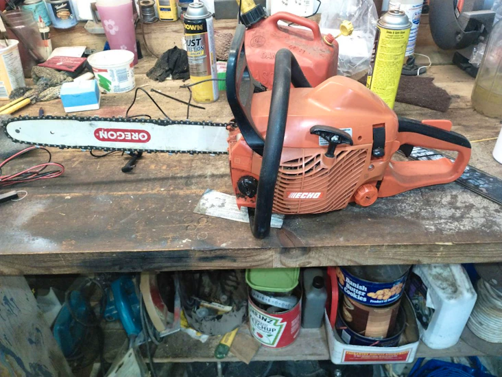 Echo cs-310 chainsaw