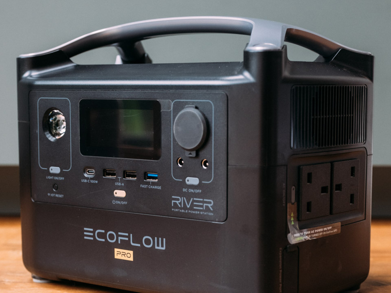 Ecoflow river pro 720w portable battery generator