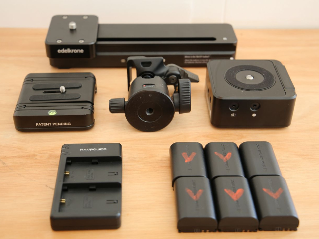 Edelkrone sliderone v2 + head one + manfrotto ball head