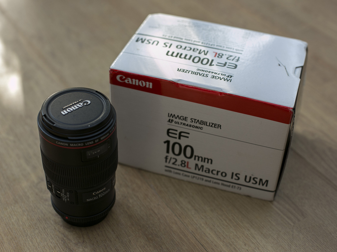 Ef lens bundle: 14mm, 50mm, 100mm macro