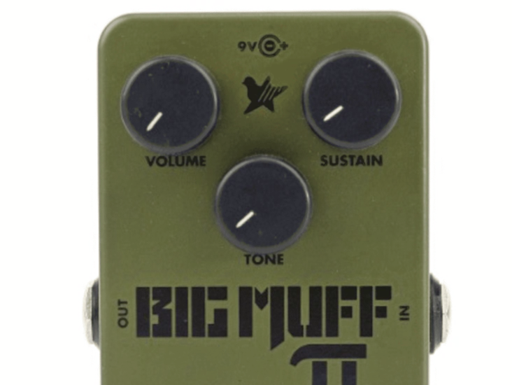 Ehx green russian big muff fuzz pedal
