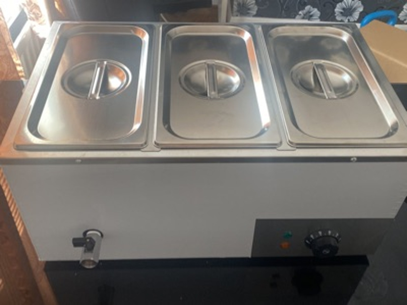 Electric food warmer 