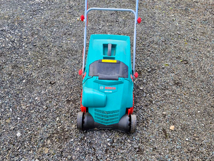 Electric scarifier