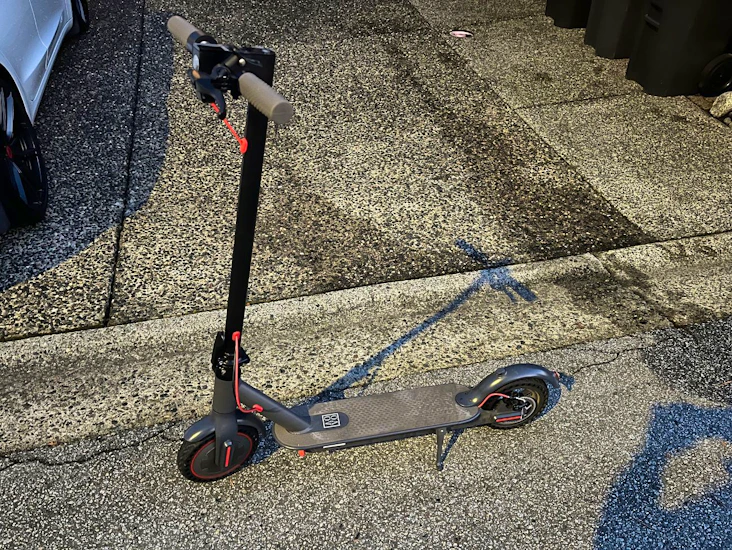 Electric scooter