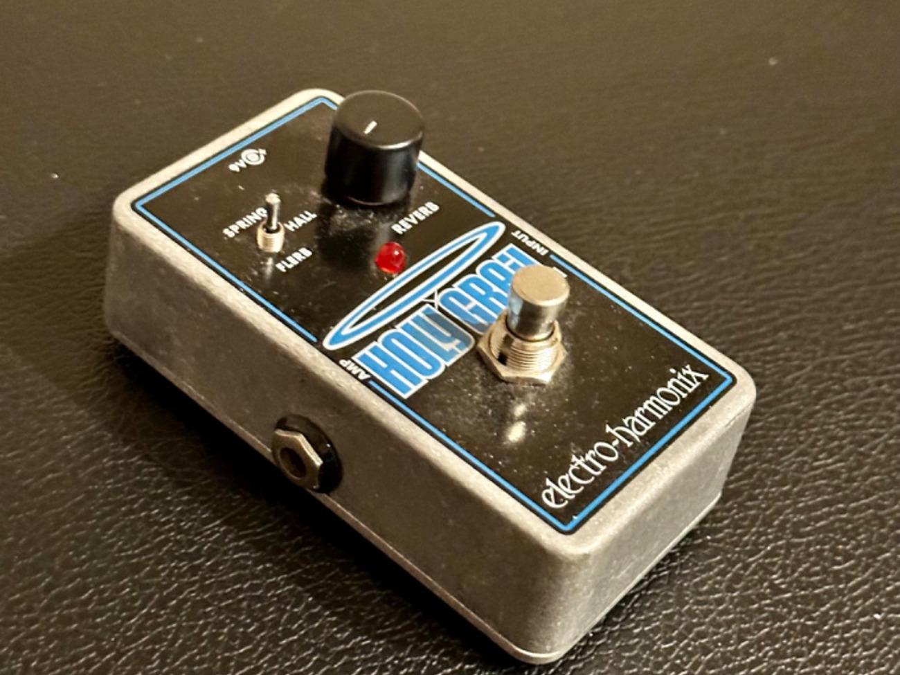 Electro harmonix holy grail pedal