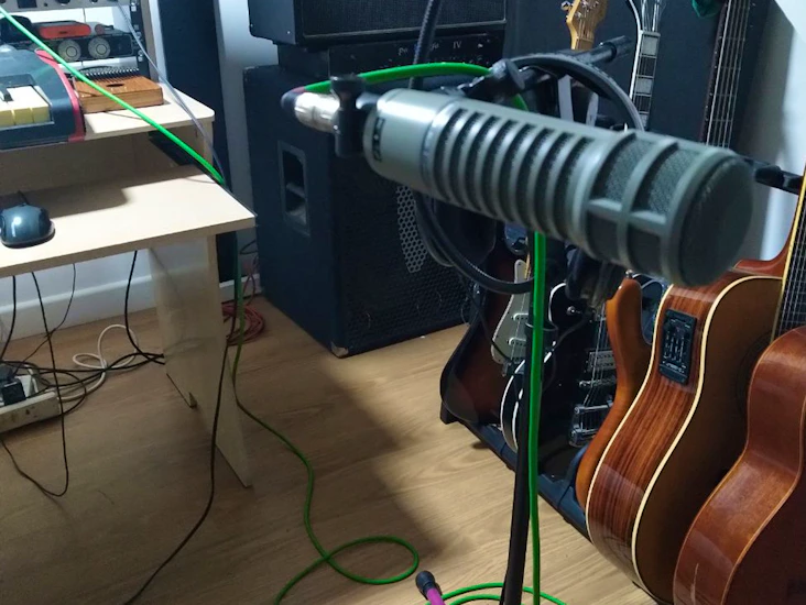 Electro voice re20 dynamic microphone