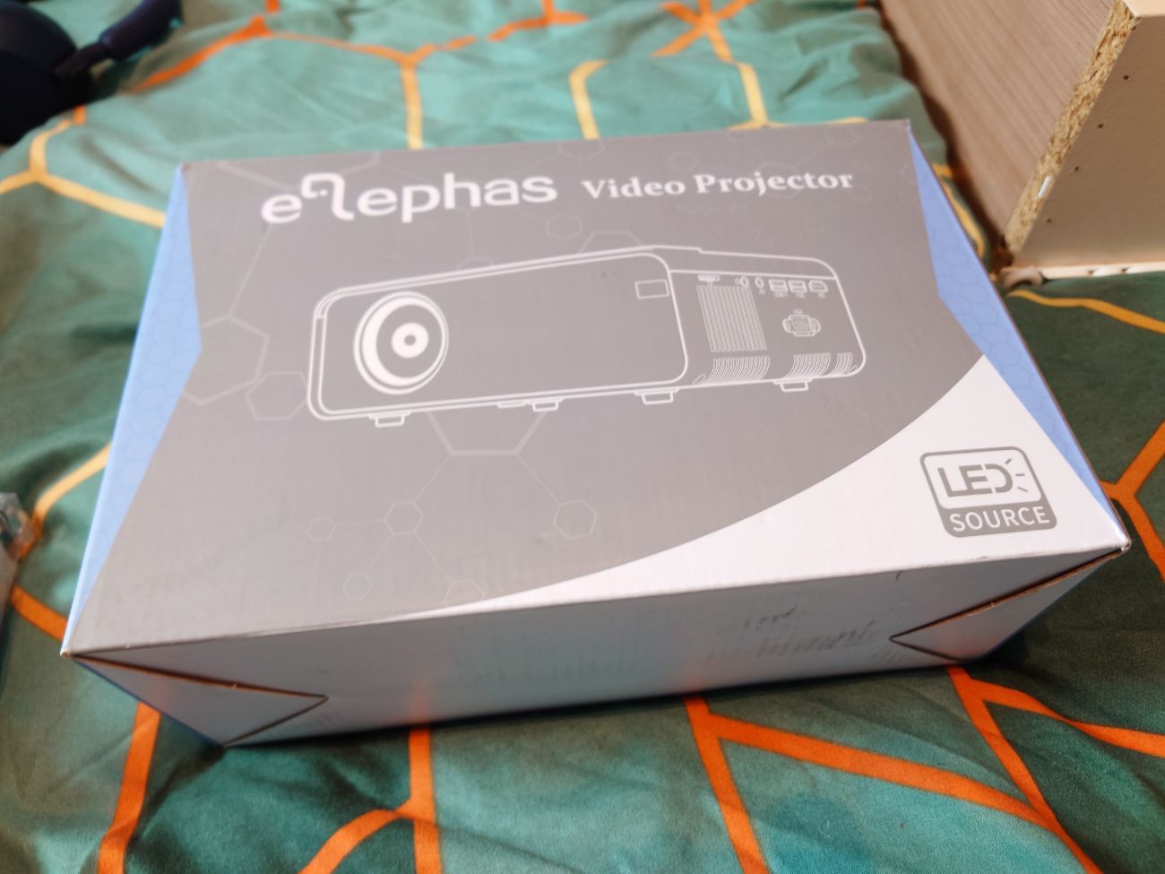 Elephas hd compact projector - 1080p, 6000 lux