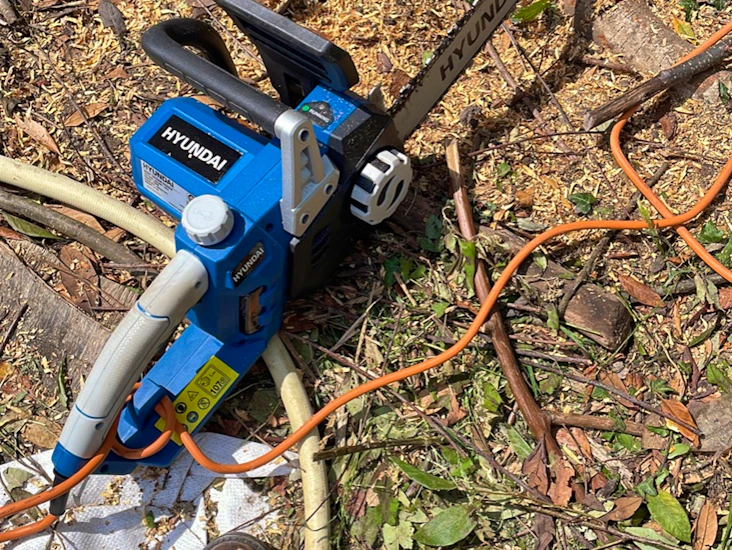 Eletric corded chain saw