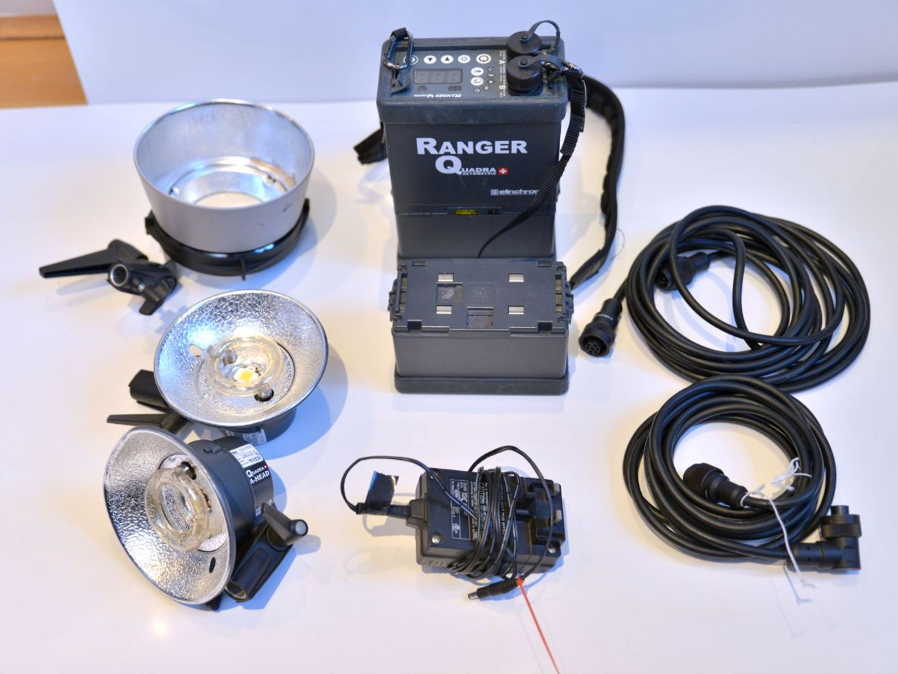 Elinchrom quadra 400w studio flash battery pack