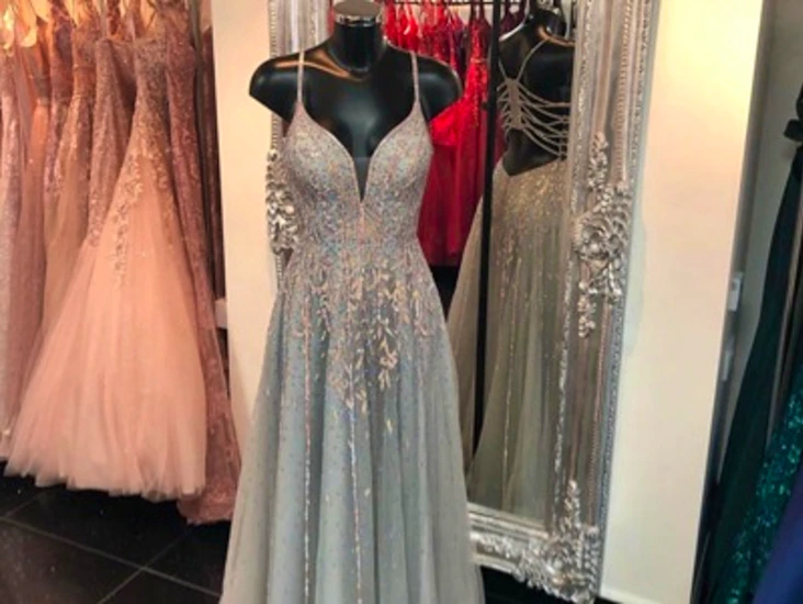 Elizabeth marie prom dress