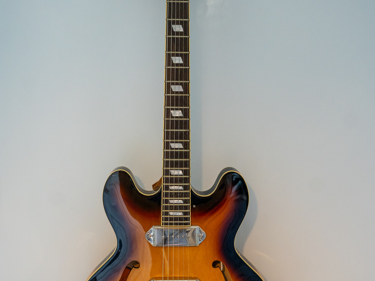 Epiphone casino electric guitar (sunburst)