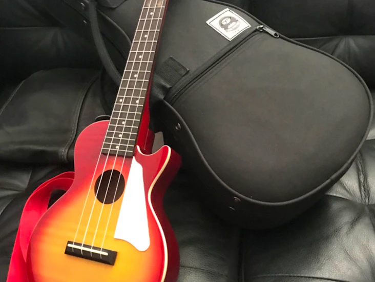 Epiphone les paul electro ukulele