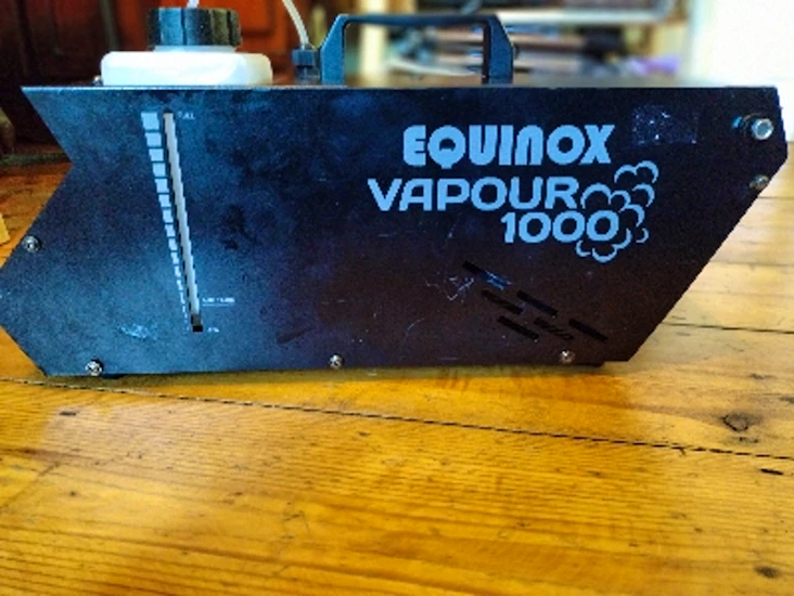 Equinox vapour 1000 hazer/haze machine