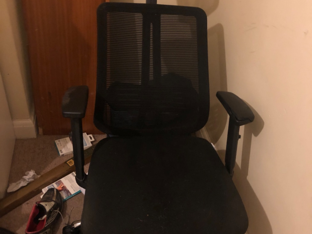 Ergonomic chair 