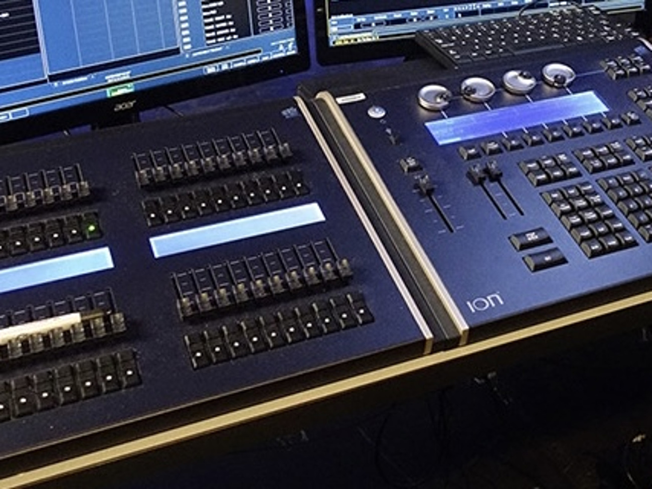 Etc ion lighting desk