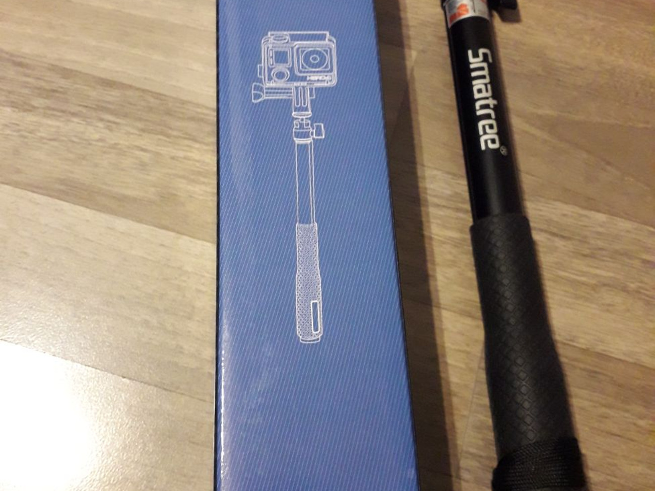 Extendable smatree monopod selfie stick