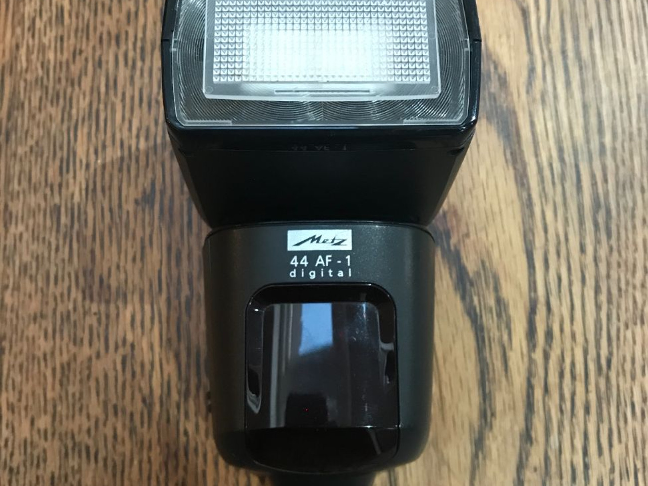 External photographic flash for canon