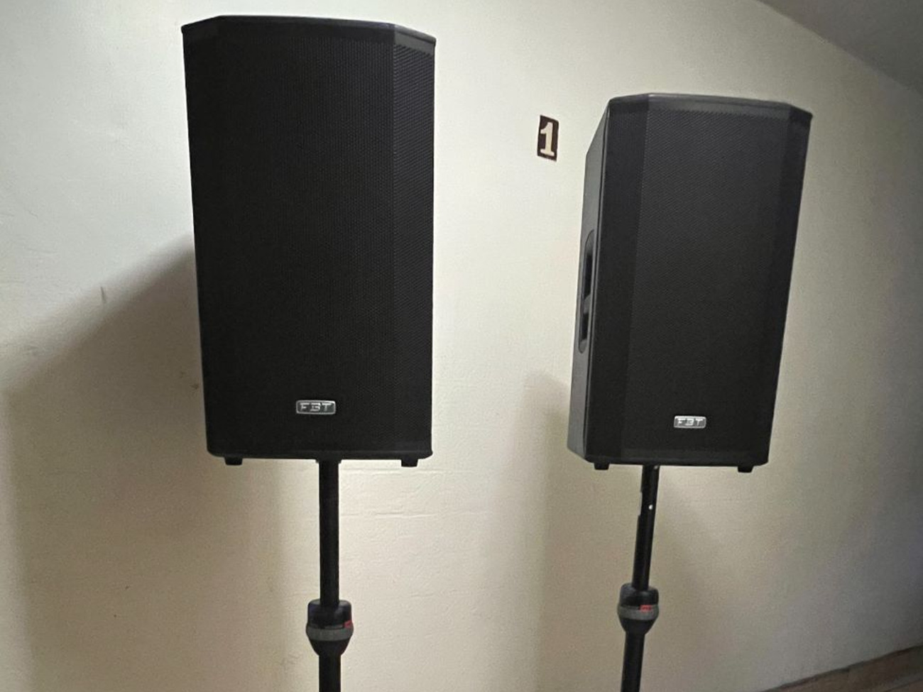 Fbt ventis 112a speakers (pair) 