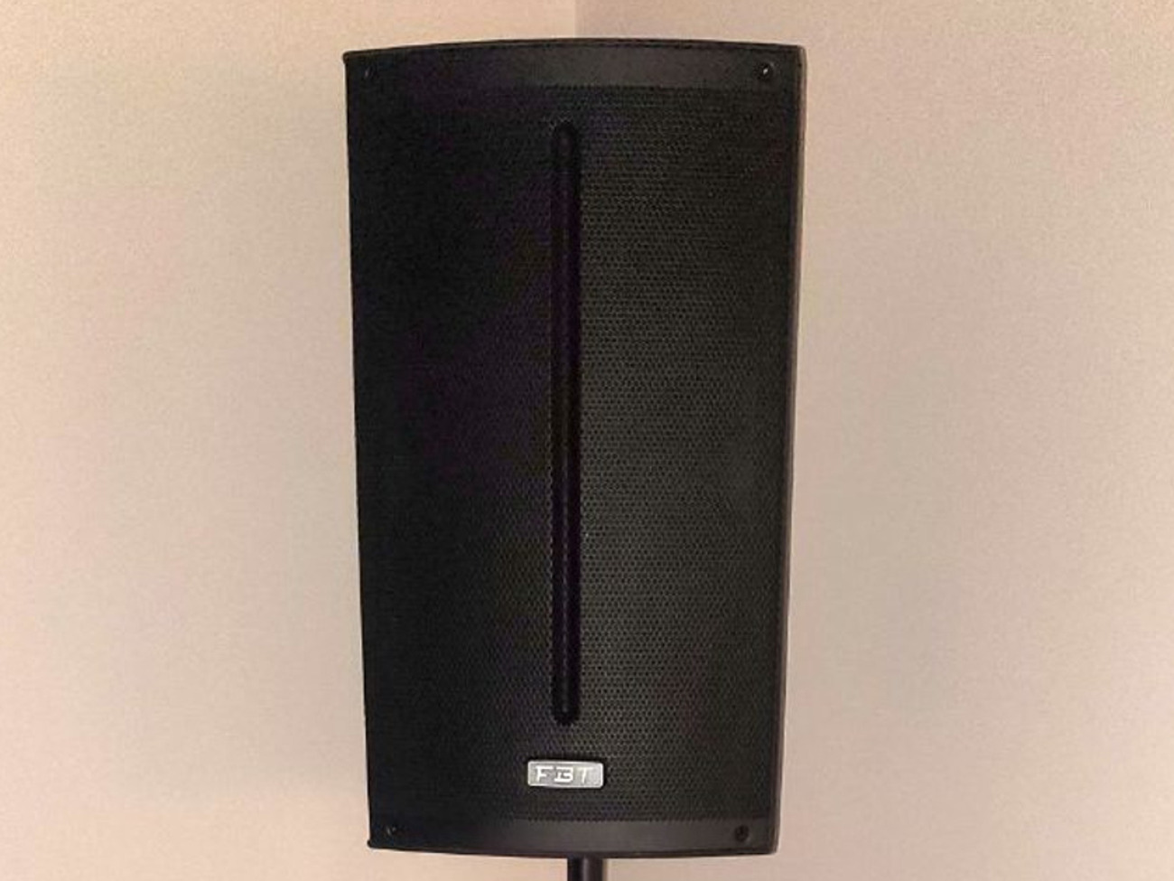Fbt x-lite 112a powered pa speaker (single - 2 of 2)