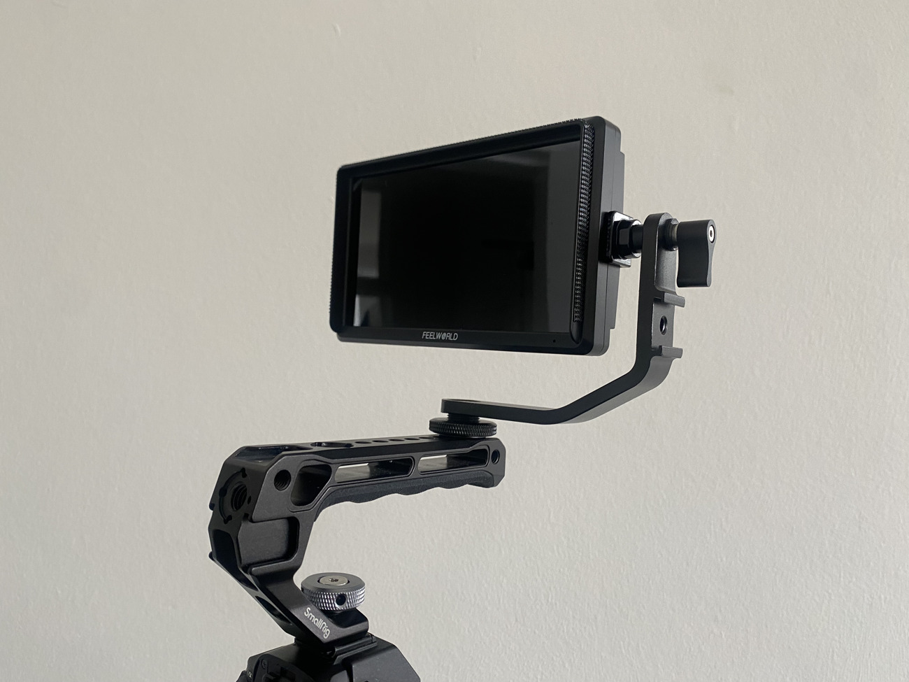 Feelworld 6 inch monitor 
