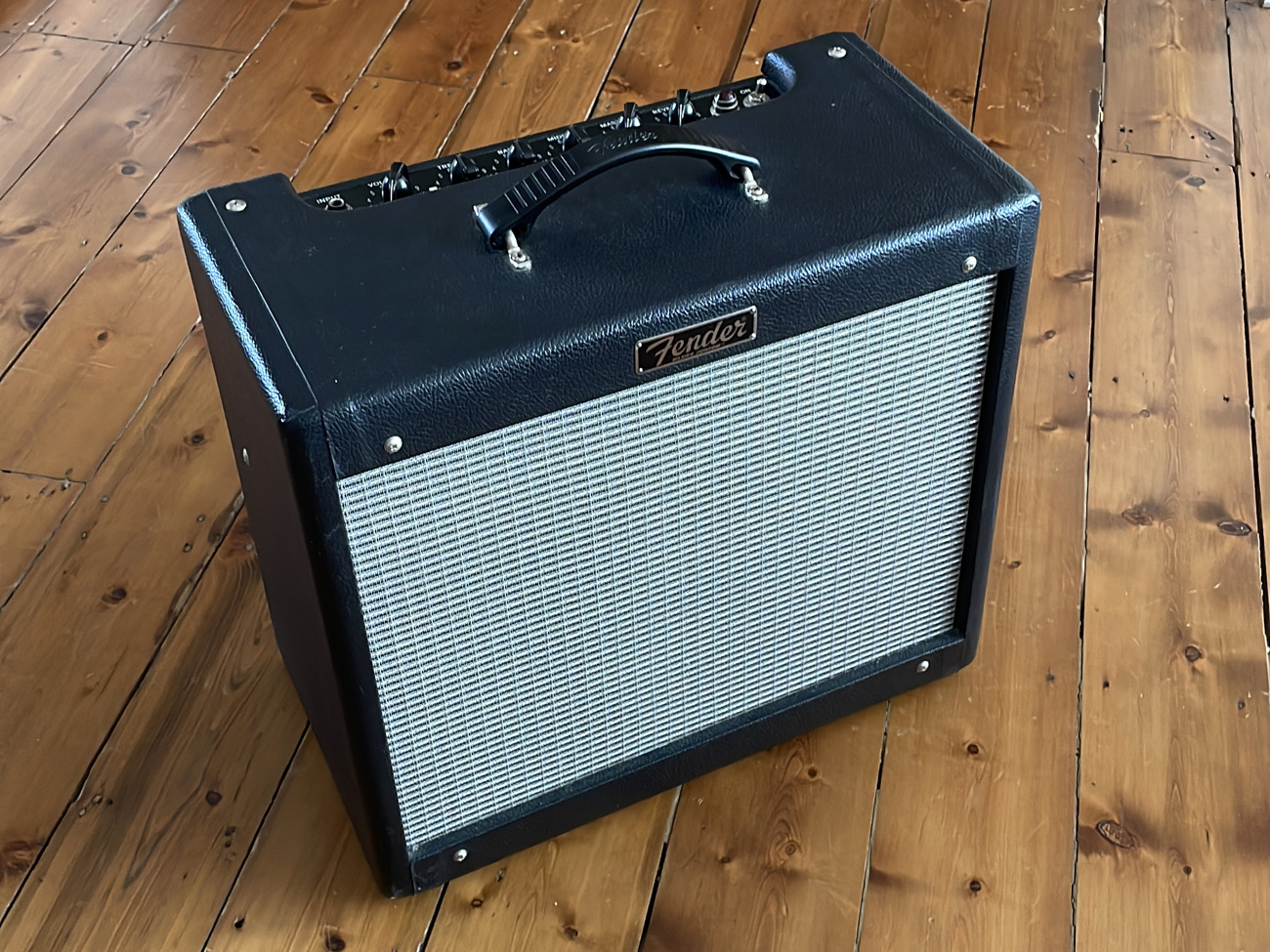 Fender blues junior iii guitar combo amplifier