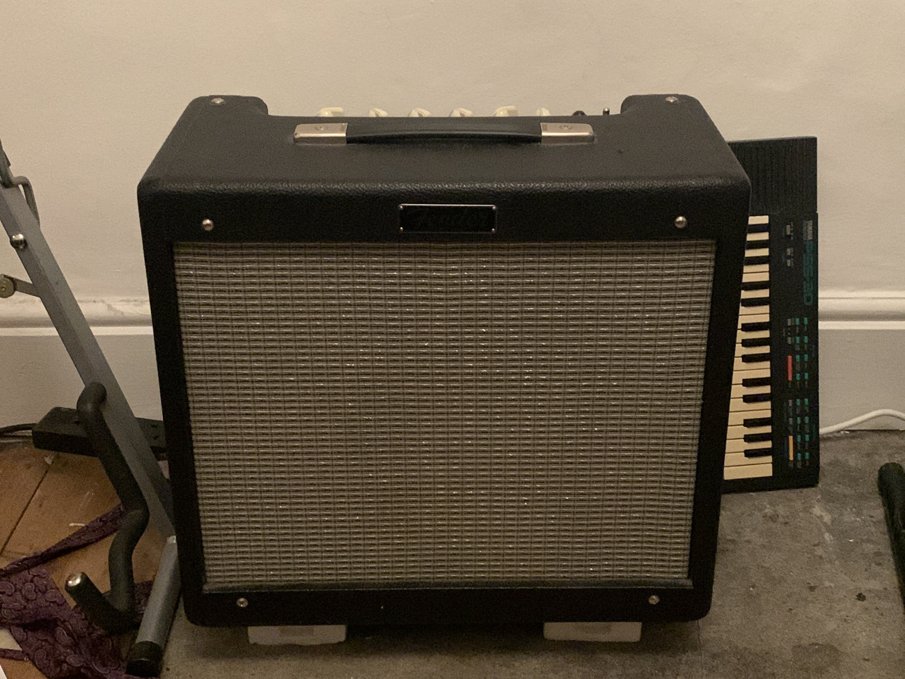 Guitar amp - fender blues junior iv