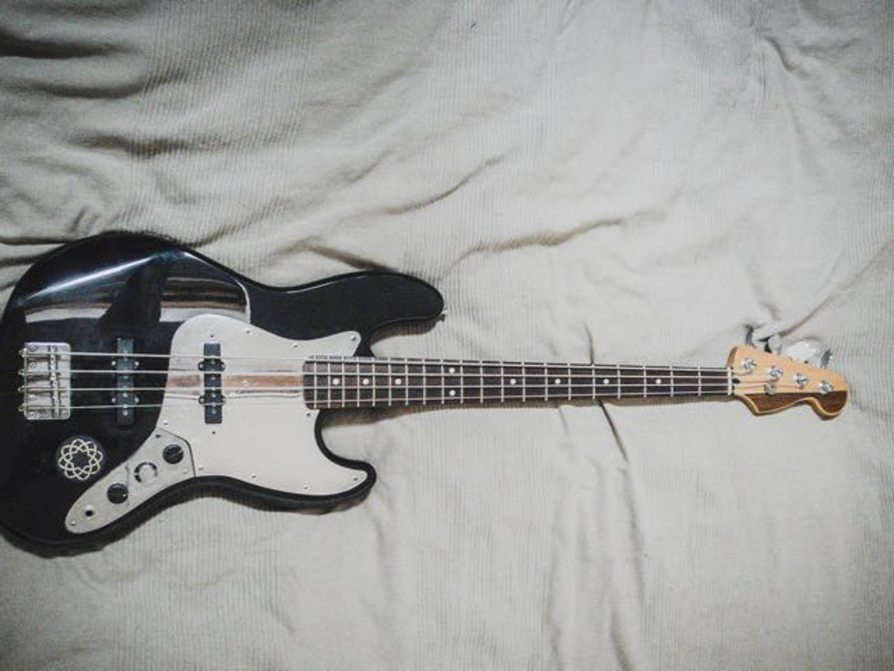 Fender jazz bass 1980’s dimarzio pu + case