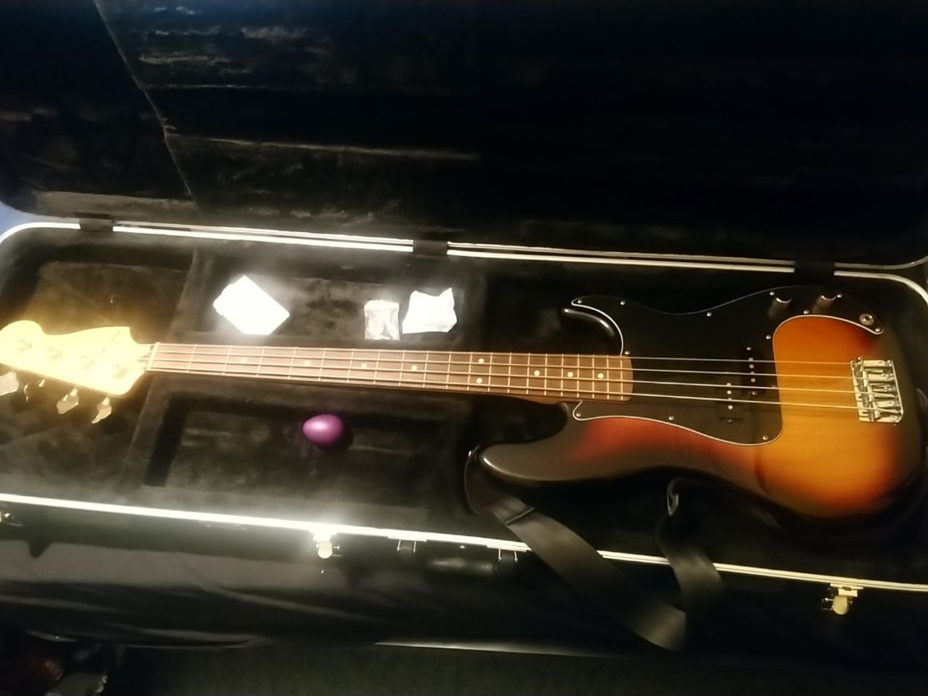 Fender precision bass