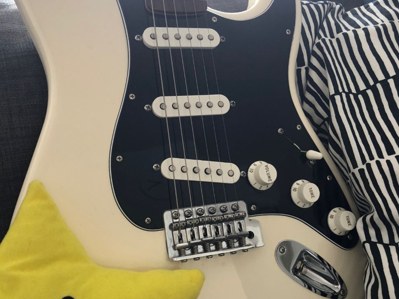 Fender stratocaster - 6 strings