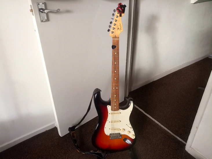Fender stratocaster american standard electronic guitar
