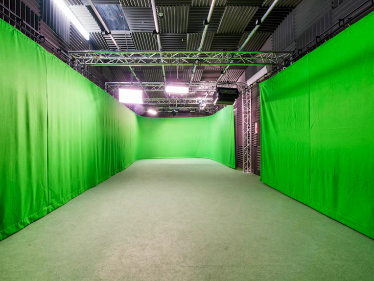 Filming studio (green screen)