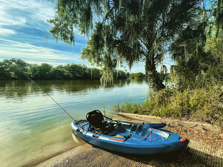 Fishing kayak